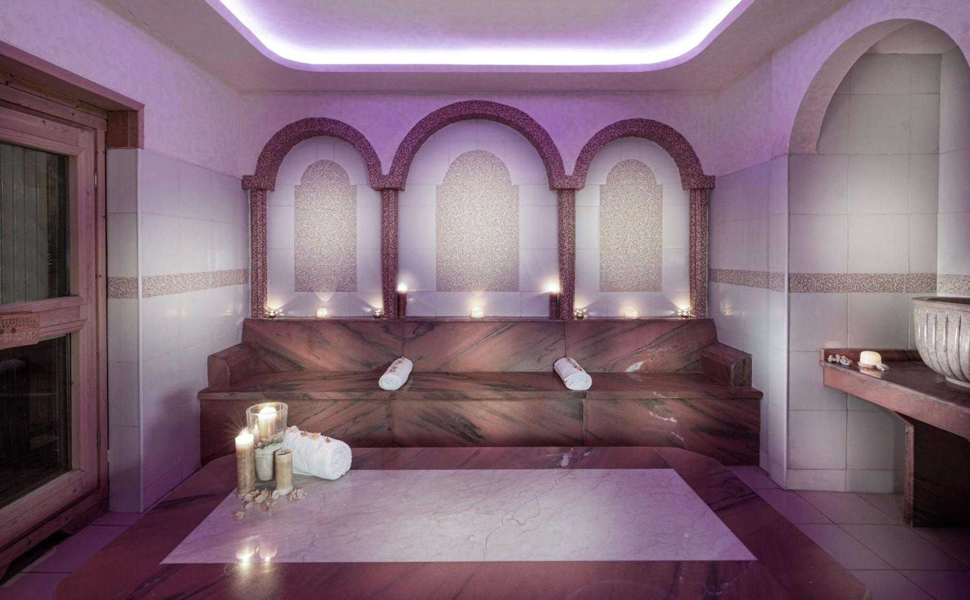 Steigenberger Nile Palace Luxor - Convention Center Exterior photo A hammam in a spa